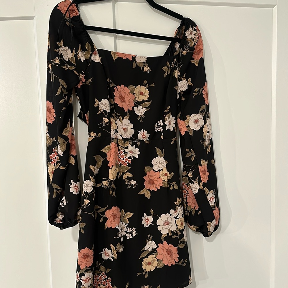 Floral backless dress